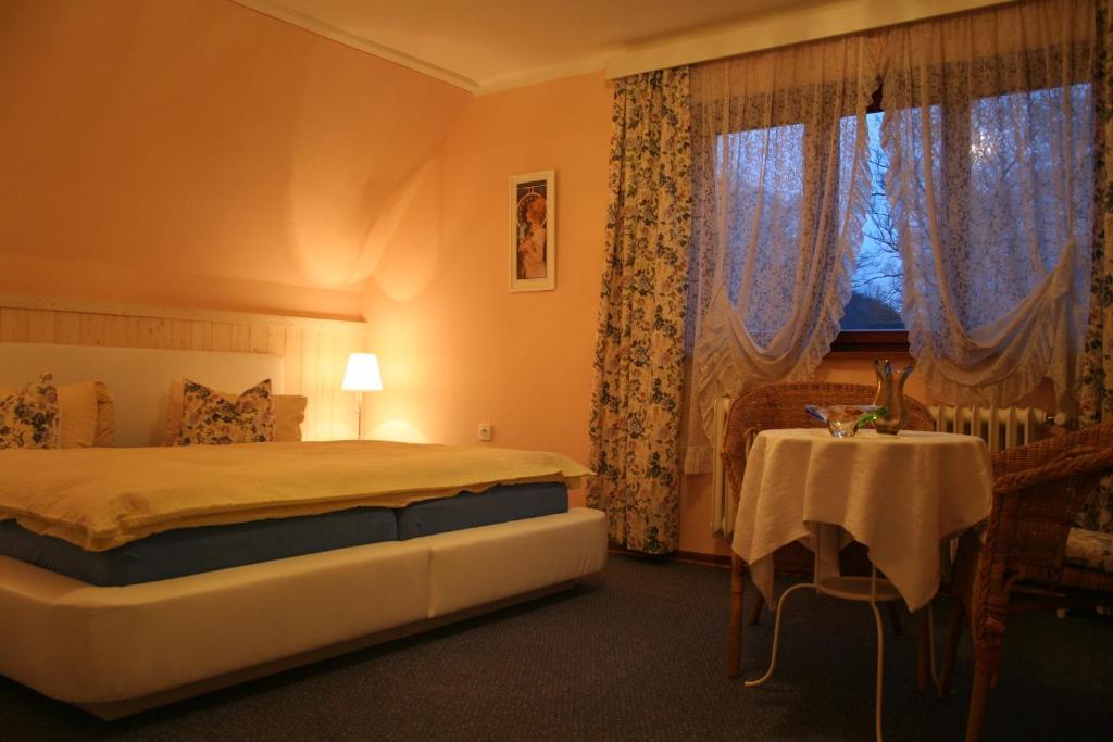 A.Dalia Hotel Karlovy Vary Exterior foto